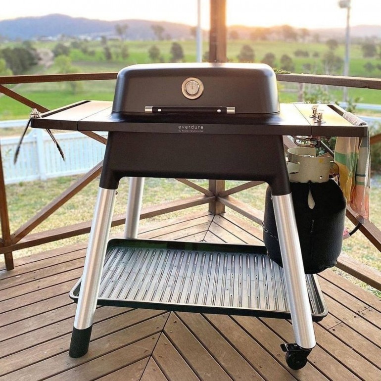 Barbecue a Gas FORCE™ di Everdure by Heston Blumenthal a 2 bruciatori con ruote