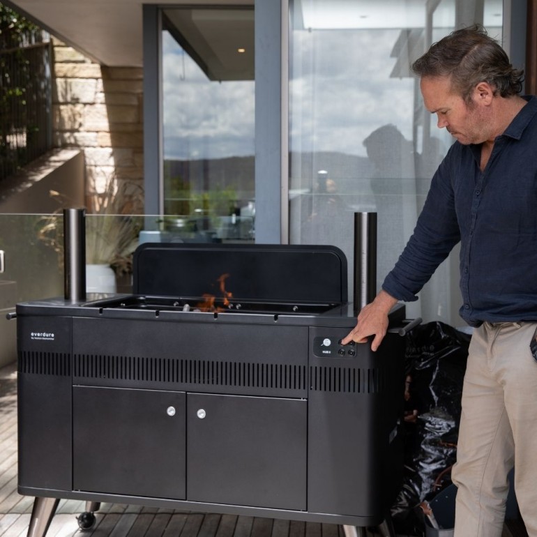 Barbecue HUB II™ Griglia a Carbone di Everdure by Heston Blumenthal con Sistema di Girarrosto e Accensione del Carbone